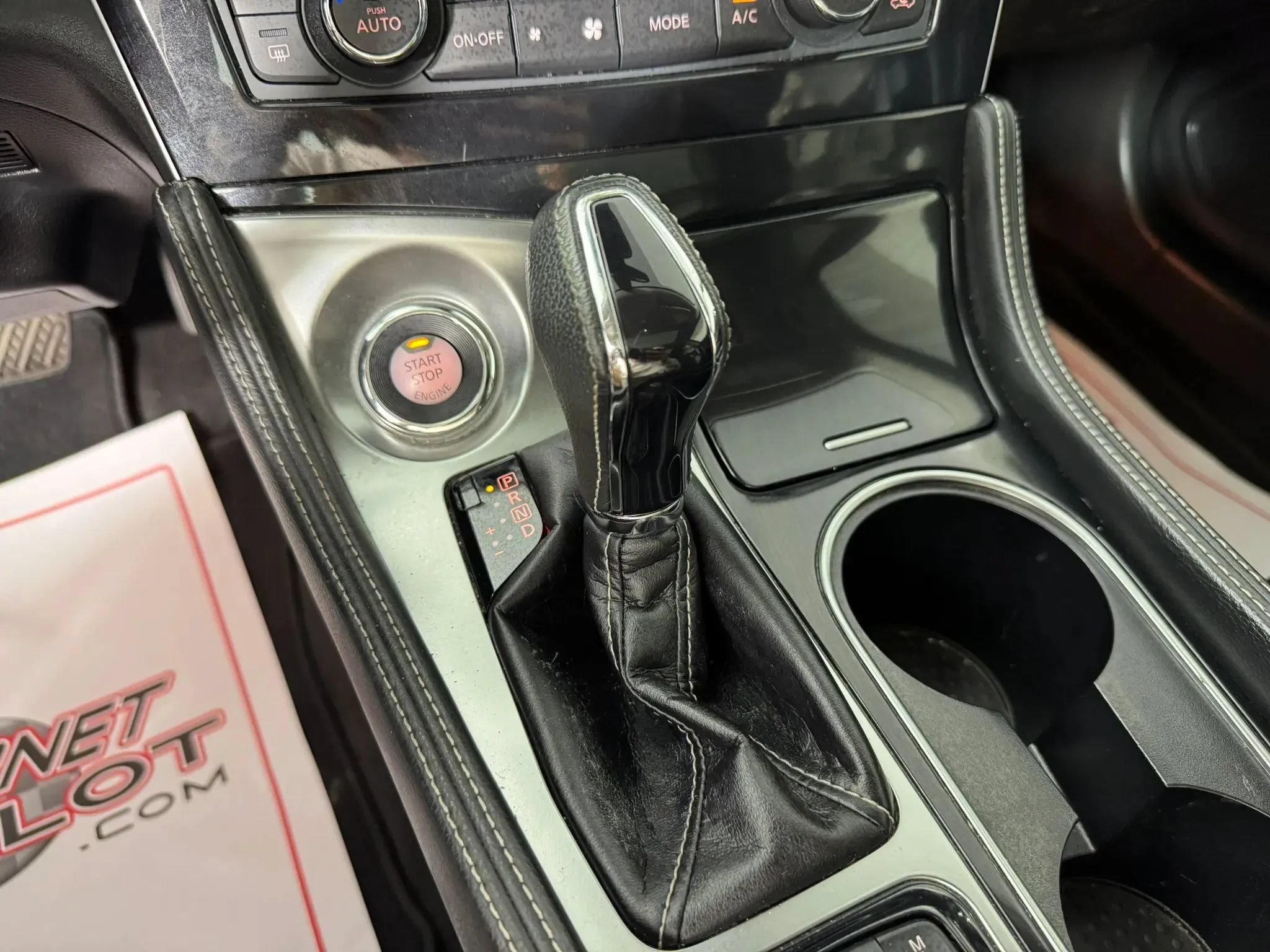 Used 2022 Nissan Maxima Platinum w/ Sport Mat Group FWD image 22