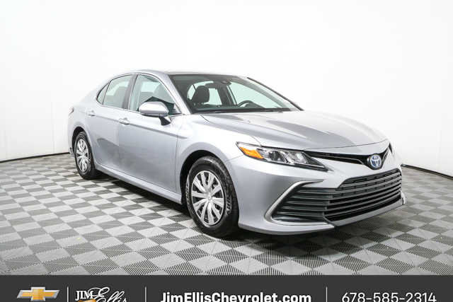 Used 2022 Toyota Camry LE FWD image 1
