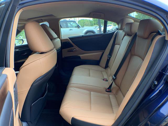 Certified 2025 Lexus ES 300h Ultra Luxury w/ Accessory Package (Z2) FWD image 23