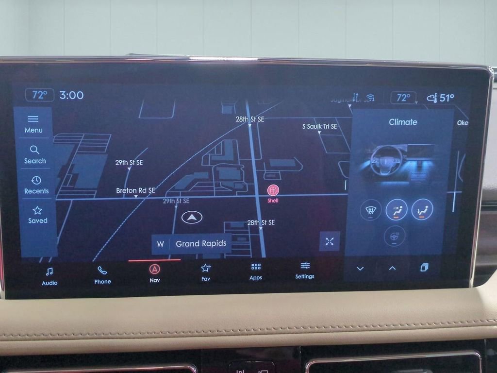 Certified 2022 Lincoln Nautilus Reserve image 25