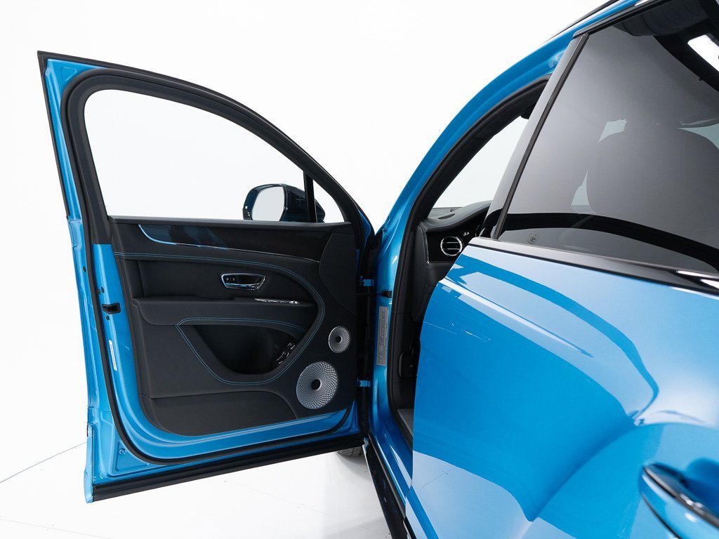 Used 2025 Bentley Bentayga S image 10