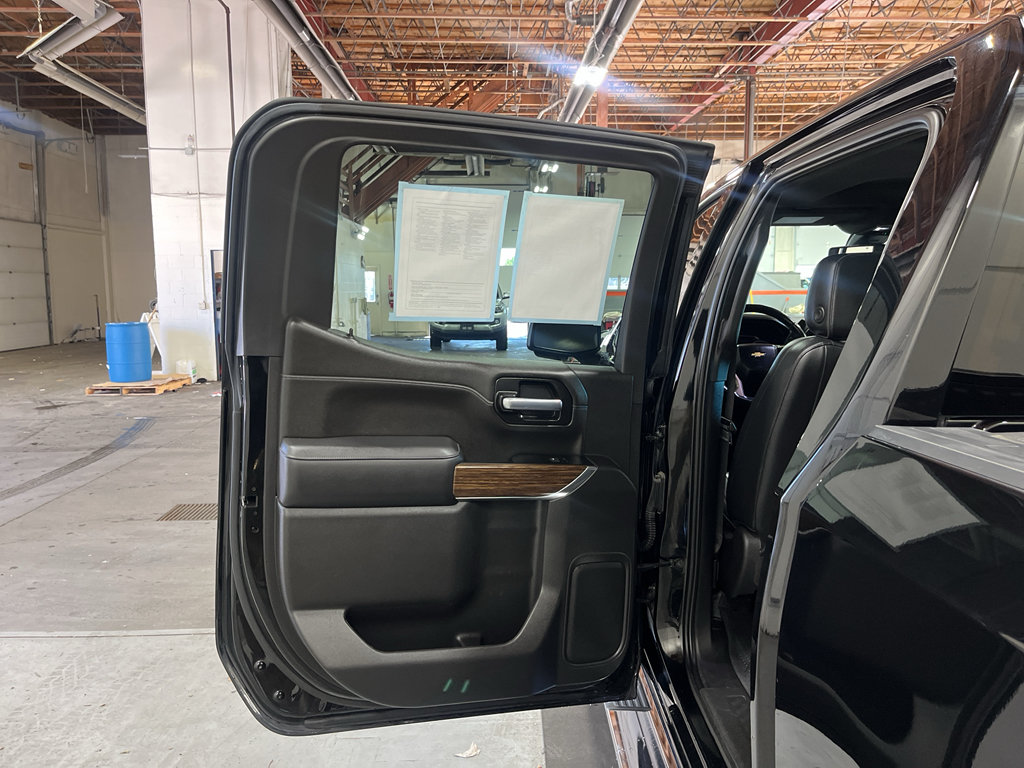 Certified 2022 Chevrolet Silverado 1500 High Country AWD/4WD image 24