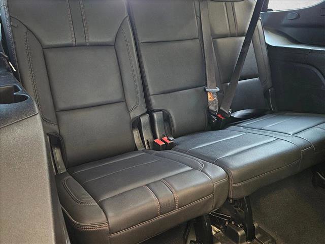 Used 2022 Chevrolet Tahoe RST w/ Luxury Package AWD/4WD image 21