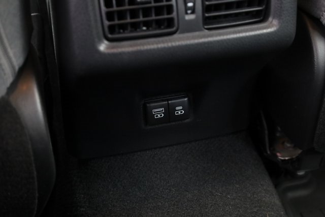 Used 2025 Toyota Camry LE image 24