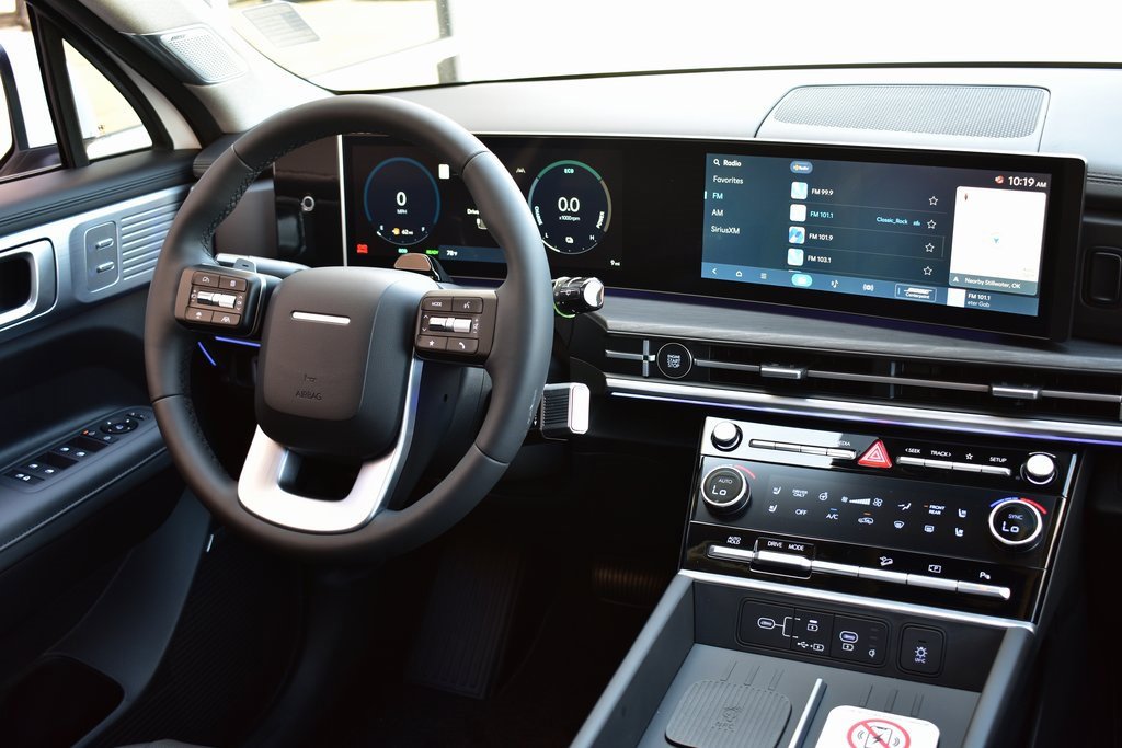 New 2025 Hyundai Santa Fe Limited image 37