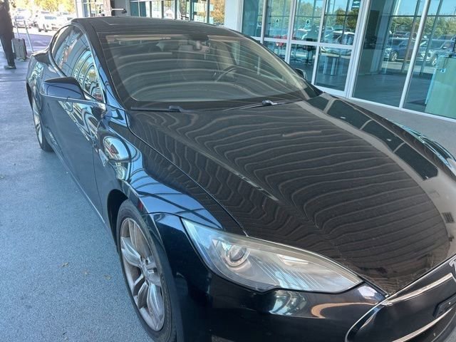 Used 2013 Tesla Model S image 2