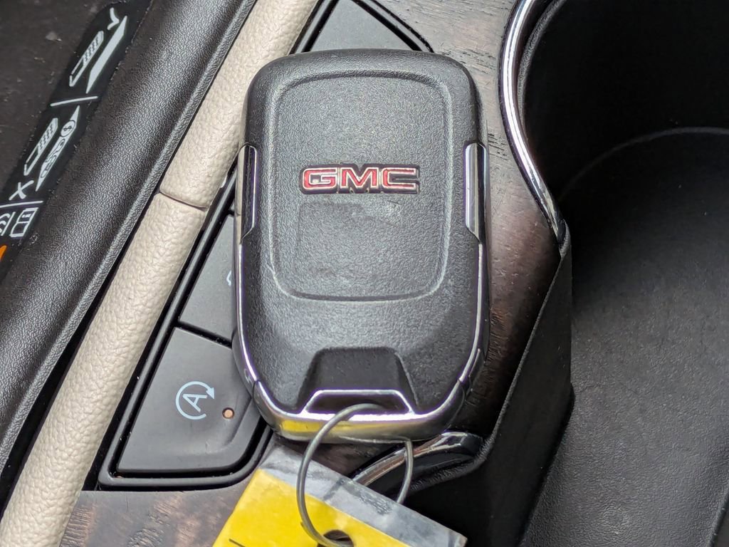 Used 2021 GMC Acadia Denali w/ Denali Technology Package image 31