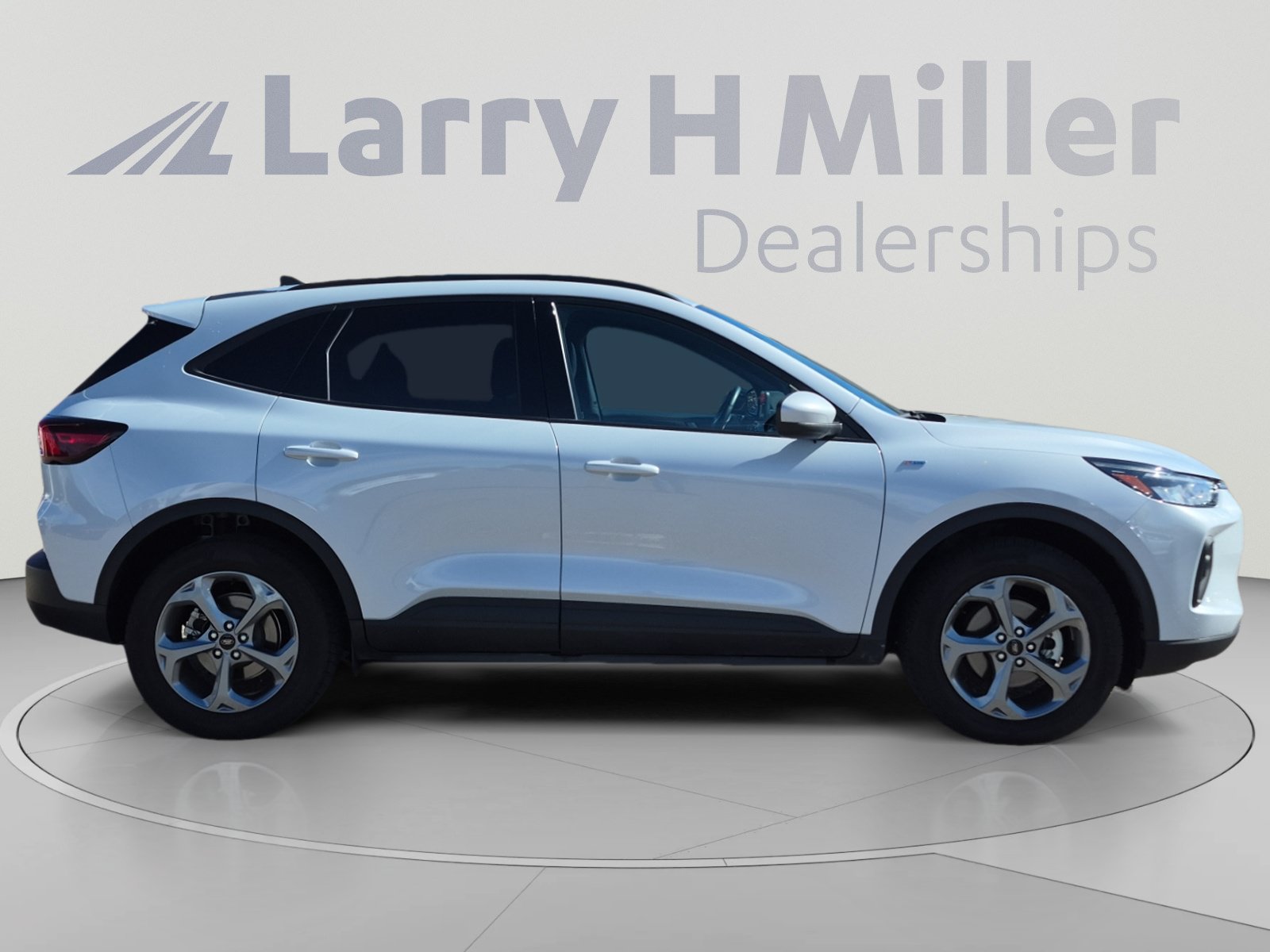 Used 2025 Ford Escape ST-Line Select AWD/4WD image 6
