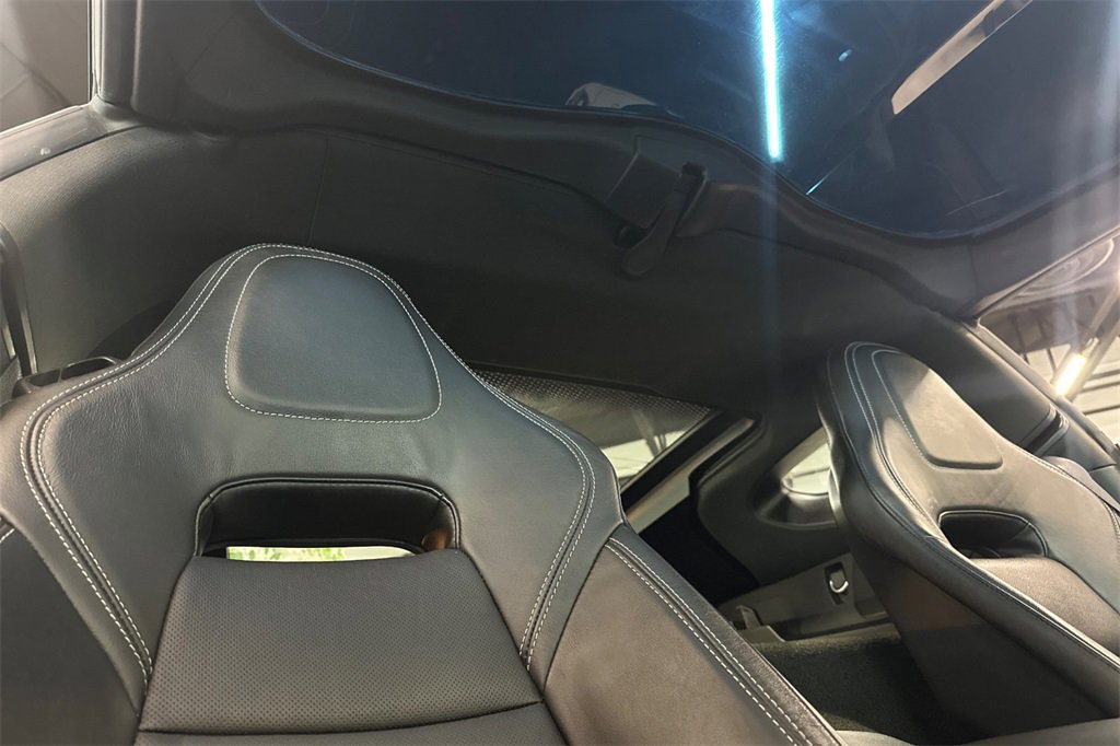 Used 2016 Chevrolet Corvette Stingray Coupe w/ Battery Protection Package image 17