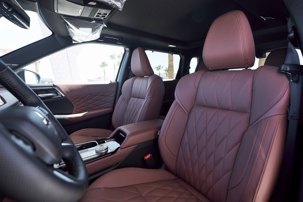 Used 2025 Mitsubishi Outlander SEL FWD image 30