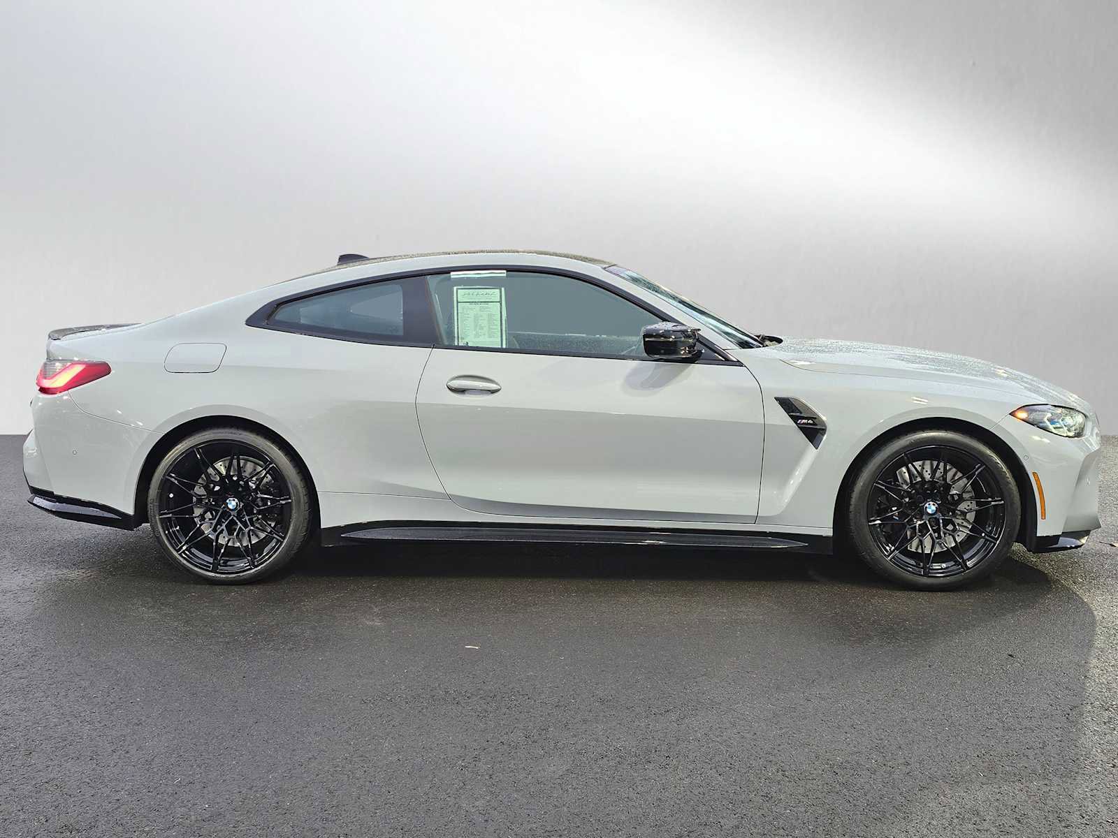Used 2021 BMW M4 Coupe w/ Executive Package image 2