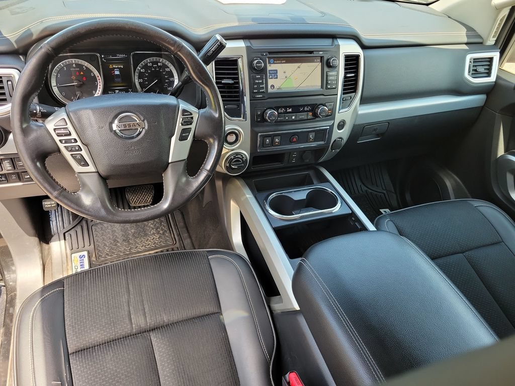 Used 2017 Nissan Titan PRO-4X AWD/4WD image 15