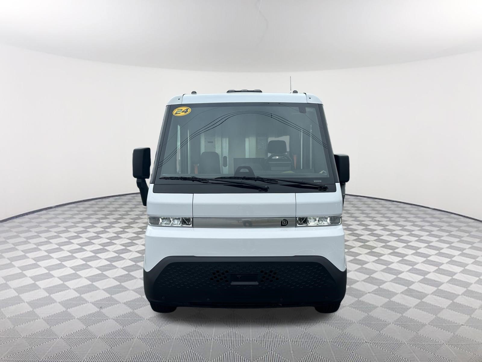 Used 2024 Chevrolet Brightdrop 600 w/ Commercial Equipment Package AWD/4WD image 2