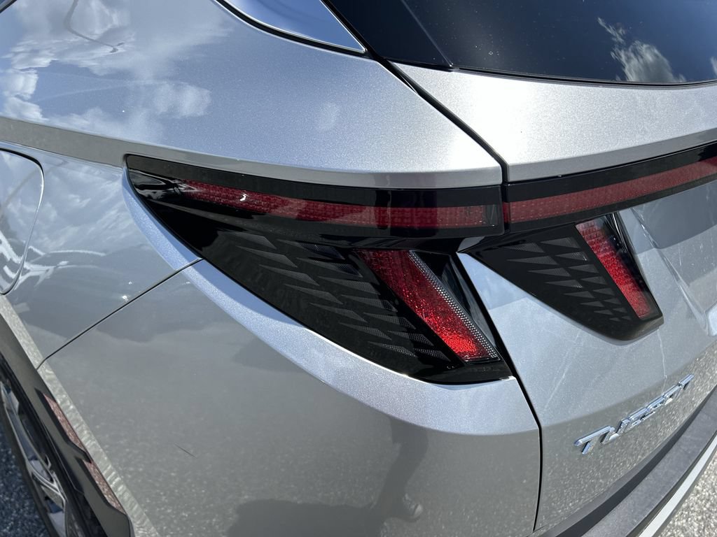 Certified 2023 Hyundai Tucson Limited AWD/4WD image 14