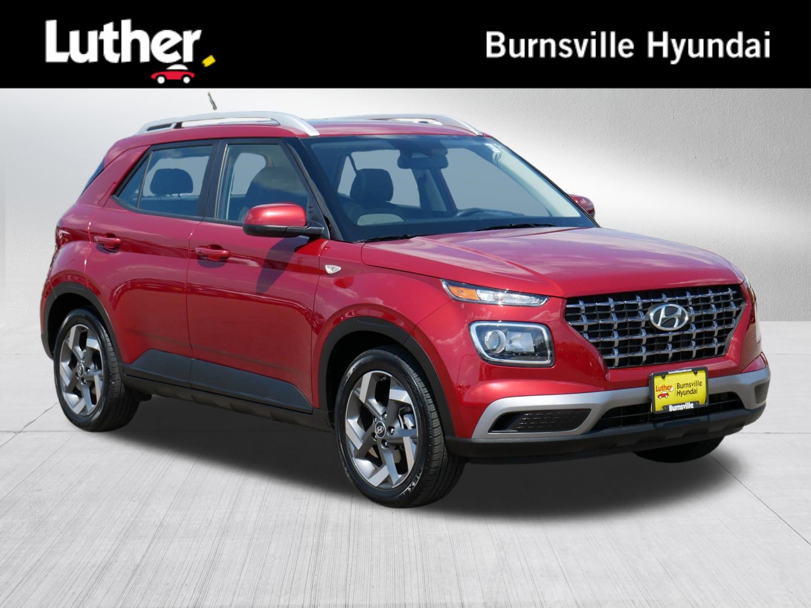 Certified 2024 Hyundai Venue SEL FWD image 1