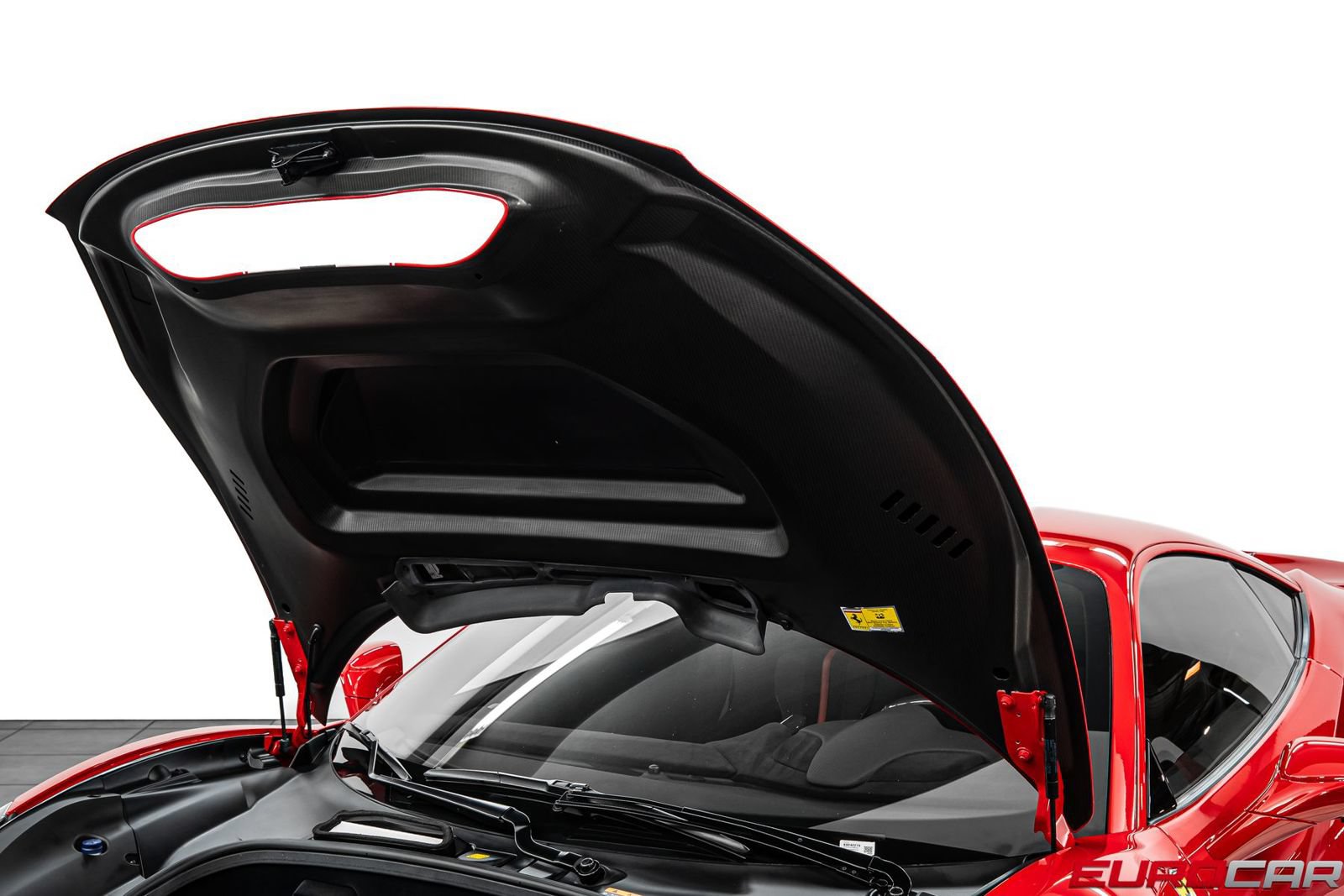 Used 2019 Ferrari 488 Pista Coupe RWD image 10