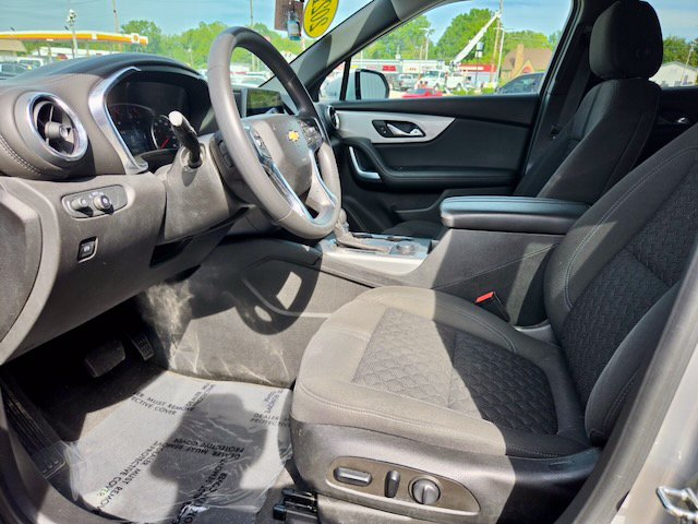 Used 2021 Chevrolet Blazer LT FWD image 13