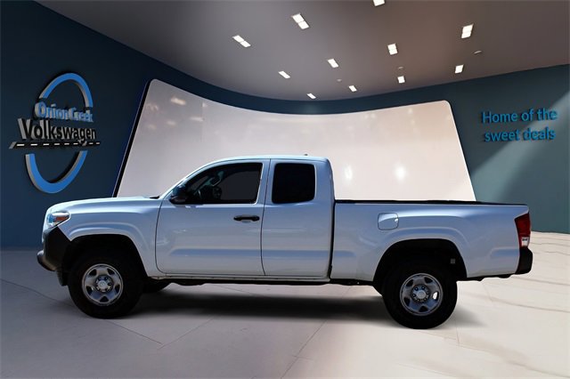 Used 2017 Toyota Tacoma SR image 7