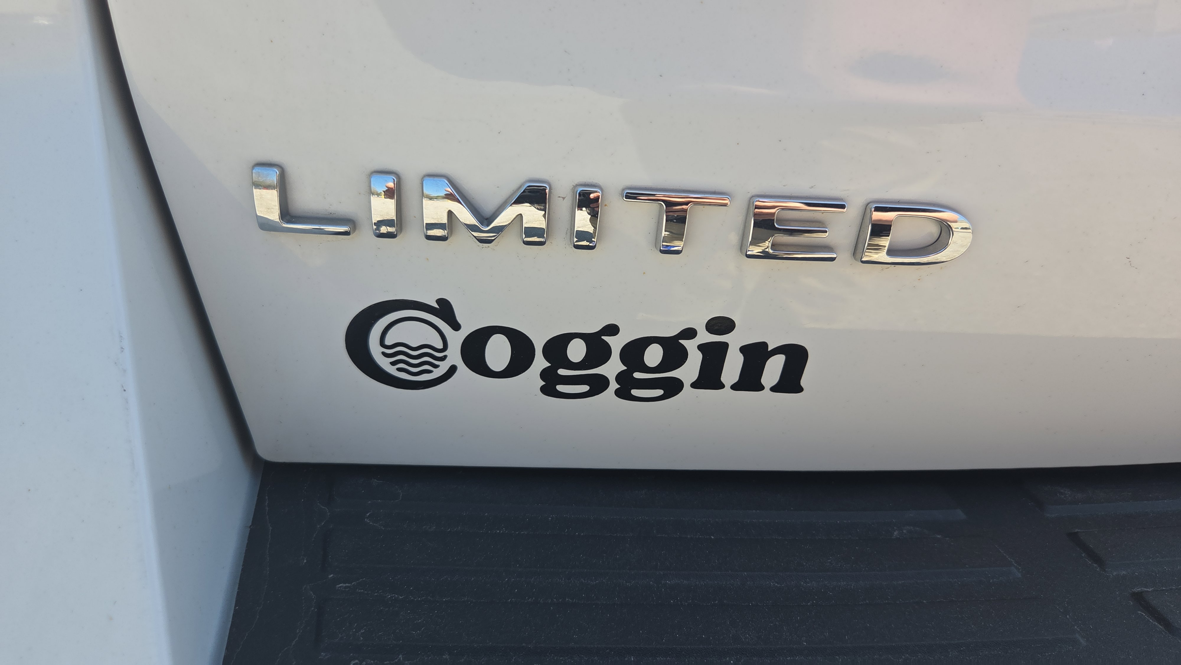 Used 2024 Ford Expedition Limited image 17