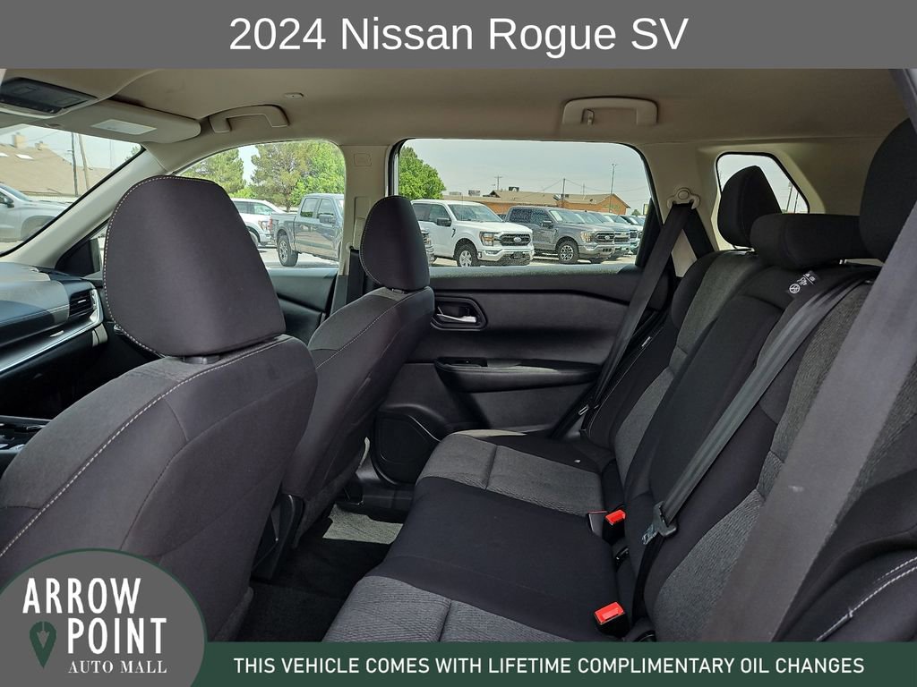 Used 2024 Nissan Rogue SV FWD image 18