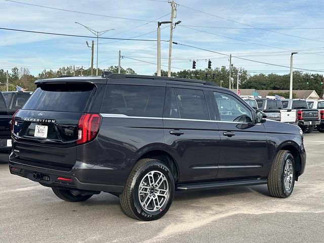New 2025 Ford Expedition Active image 7
