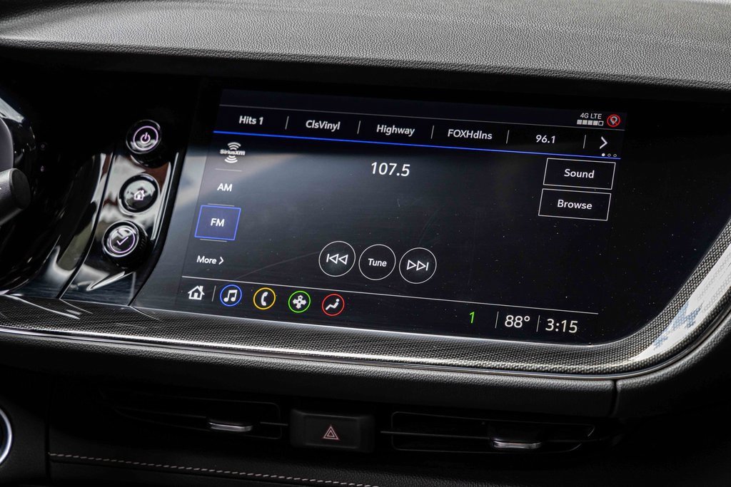 Used 2023 Buick Envision Essence image 11