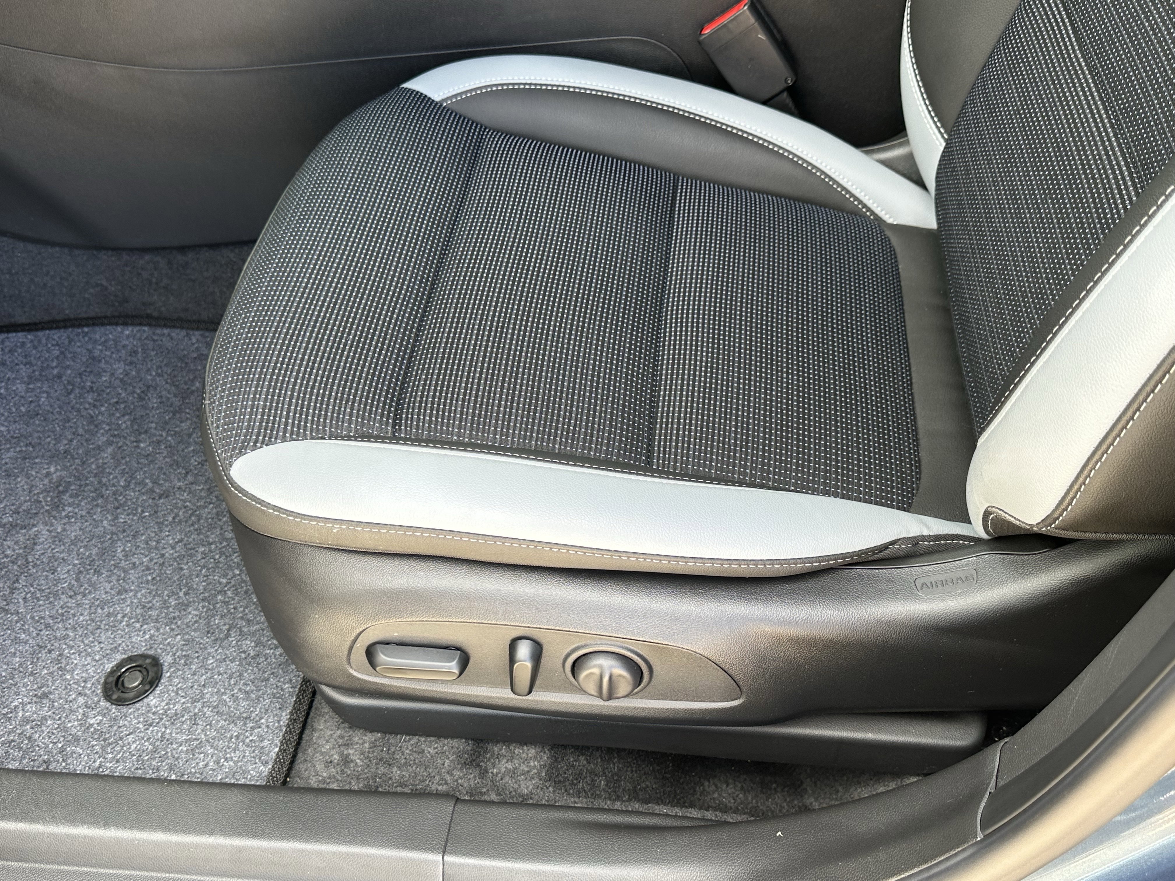 Used 2024 Buick Envista Preferred w/ Convenience I Package image 21