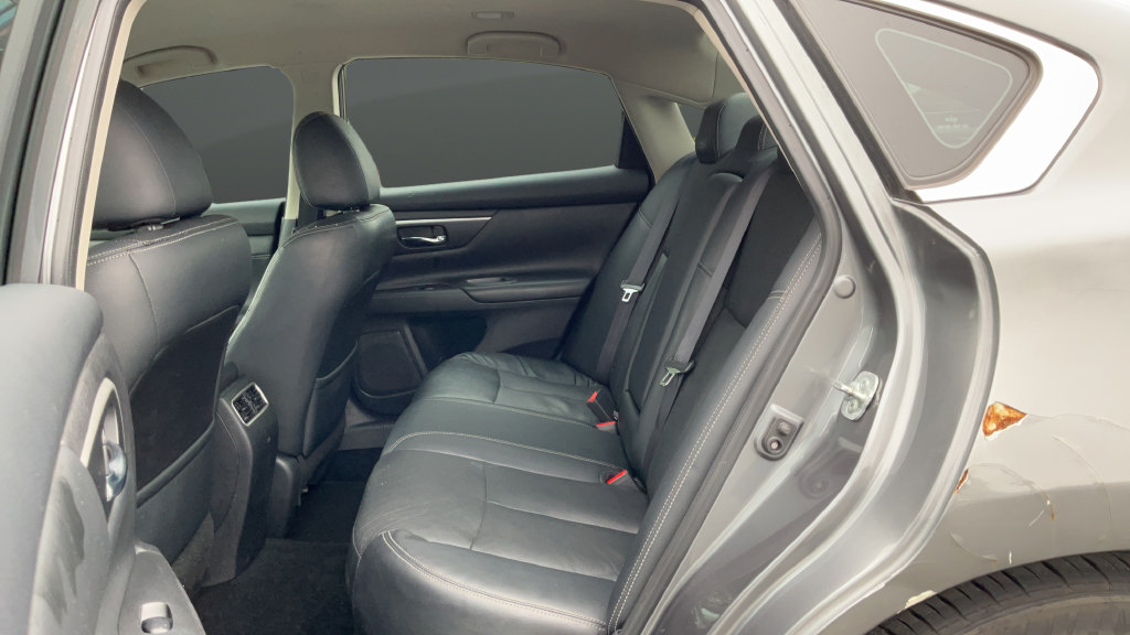 Used 2018 Nissan Altima 2.5 SL FWD image 17