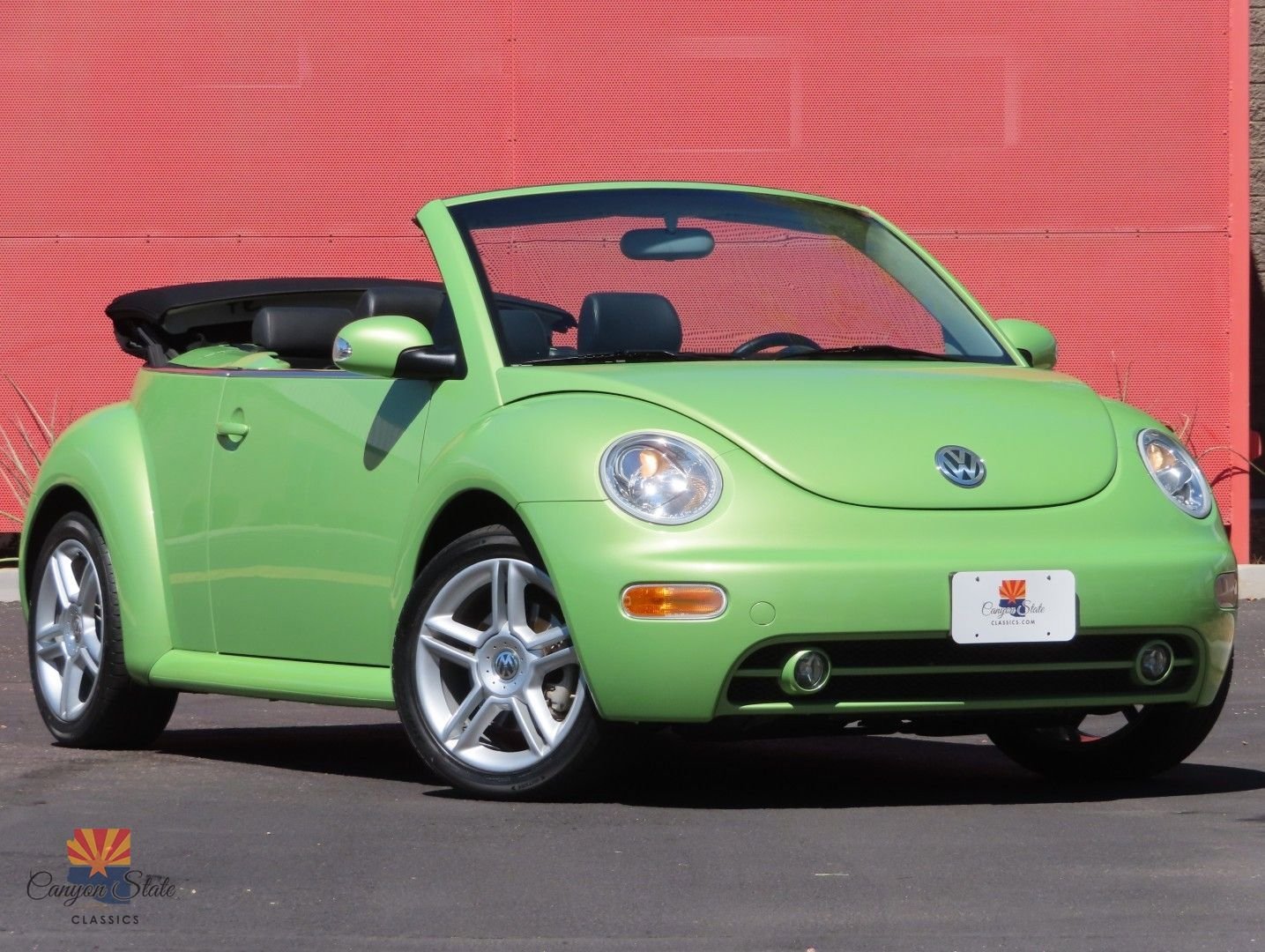 Used 2004 Volkswagen Beetle GLS image 1