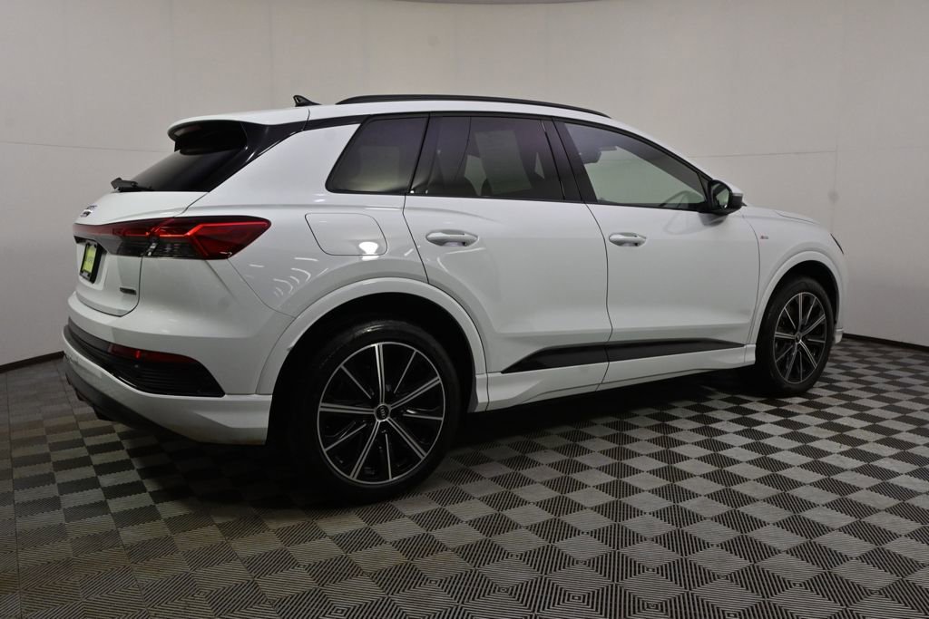 Used 2022 Audi Q4 e-tron Prestige image 7