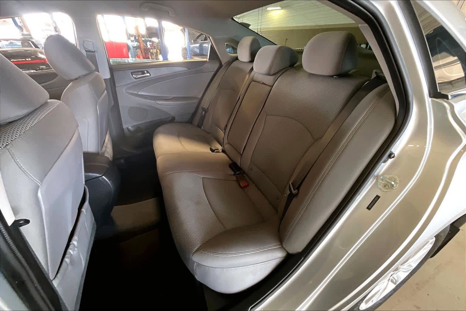 Used 2013 Hyundai Sonata GLS w/ Popular Equipment Pkg FWD image 19