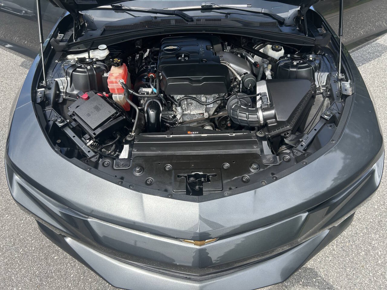 Used 2017 Chevrolet Camaro LT RWD image 15