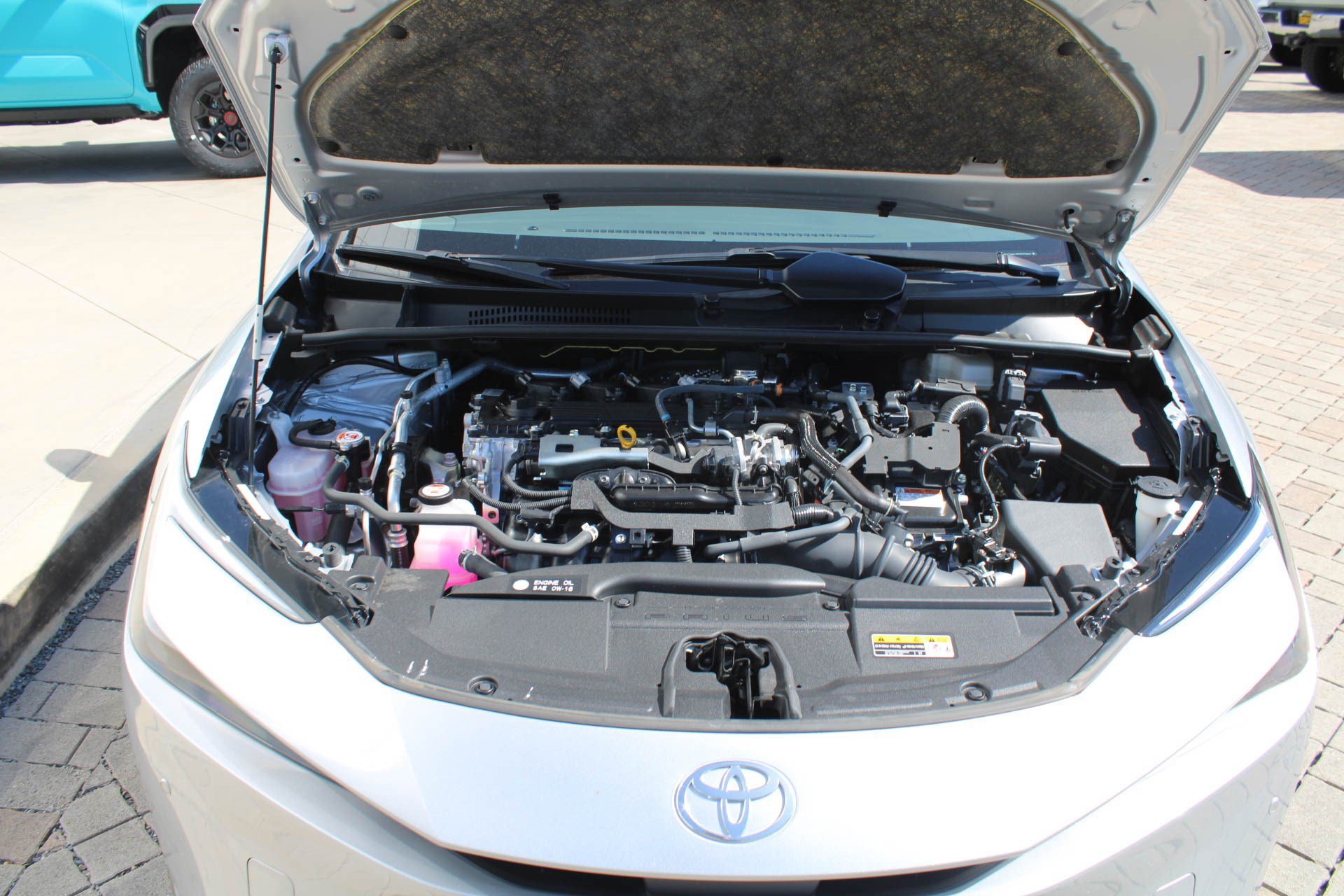 Certified 2024 Toyota Prius XLE FWD image 28