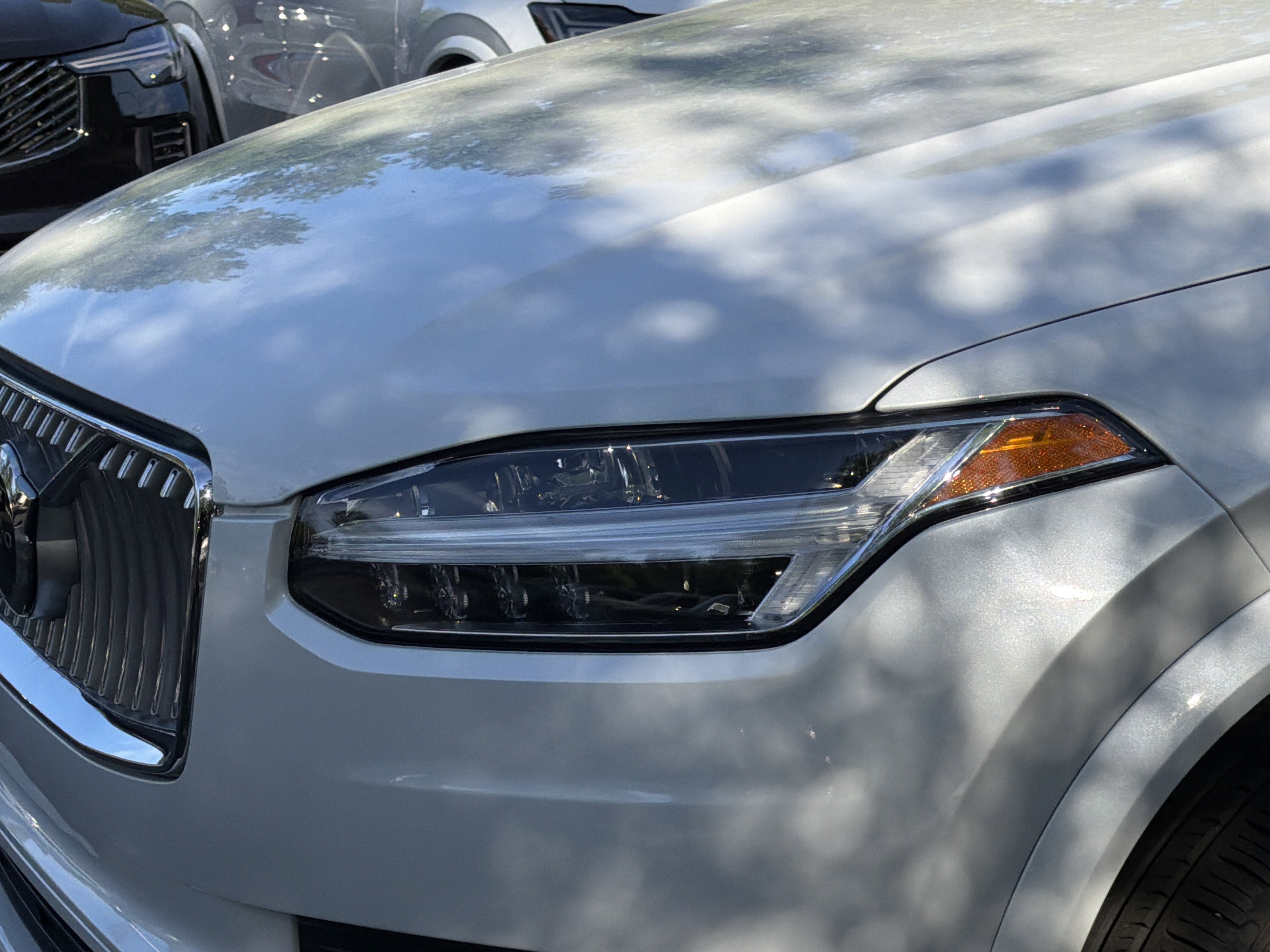 Certified 2025 Volvo XC90 B5 Core w/ Protection Package AWD/4WD image 9