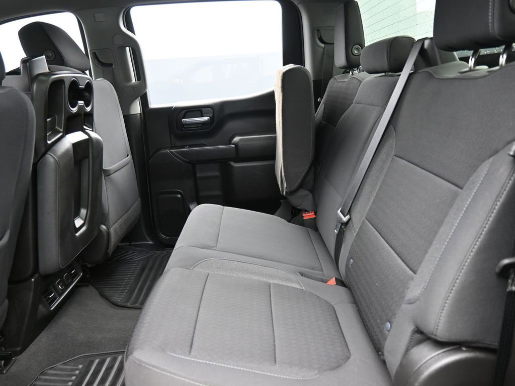 Used 2022 Chevrolet Silverado 1500 LT image 13