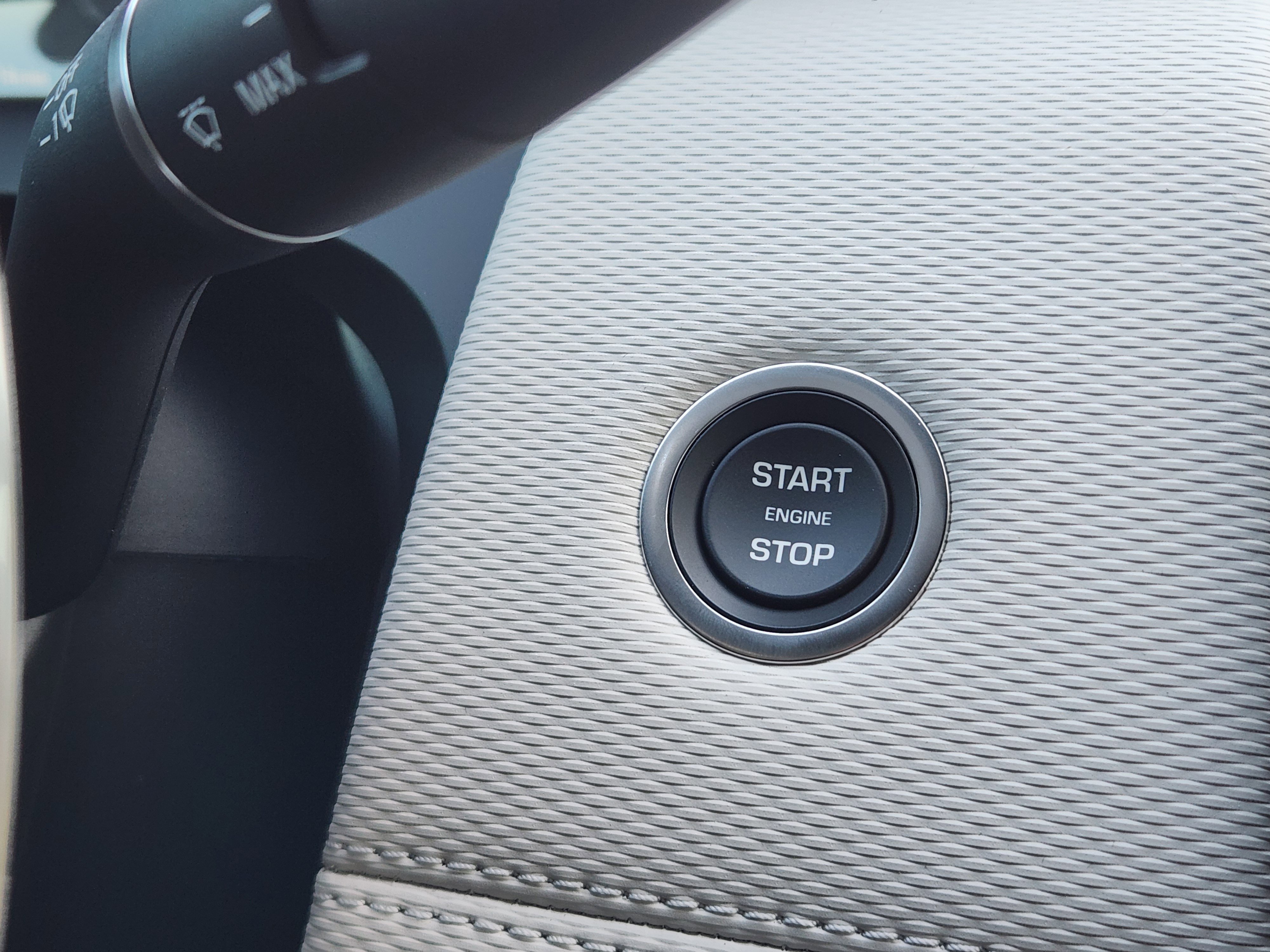 New 2025 Land Rover Discovery Sport Dynamic SE image 20