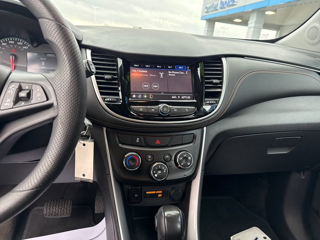 Used 2021 Chevrolet Trax LS image 20