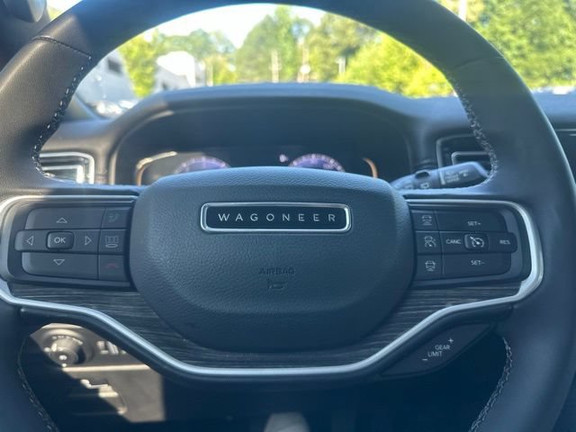 Used 2022 Jeep Wagoneer Series III w/ Premium Group I AWD/4WD image 31