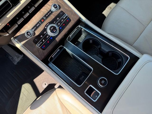 Used 2020 Lincoln Aviator Reserve w/ Equipment Group 201A image 30