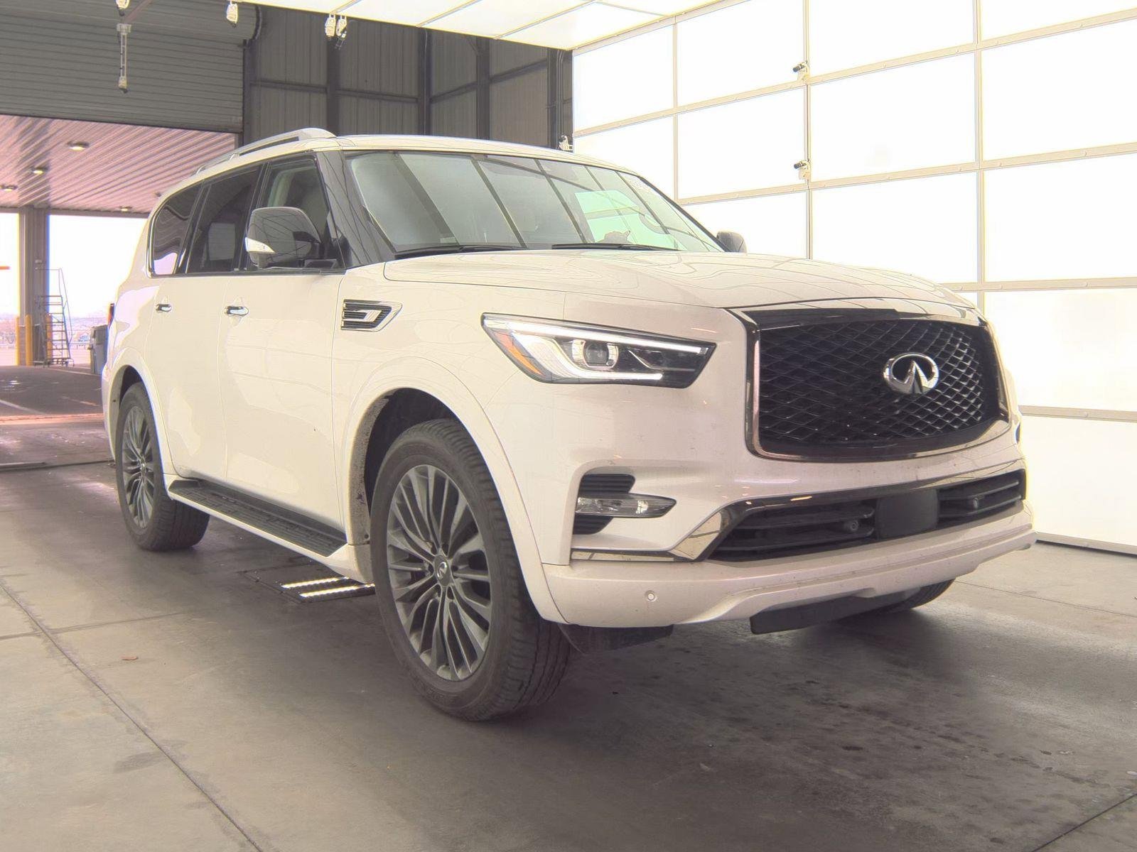 Used 2024 INFINITI QX80 Premium Select w/ Cargo Package image 4