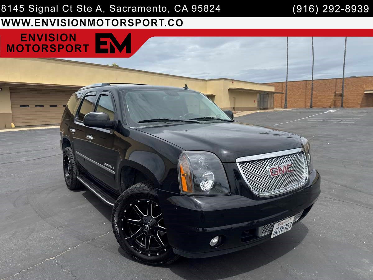 Used 2009 GMC Yukon Denali AWD/4WD image 1