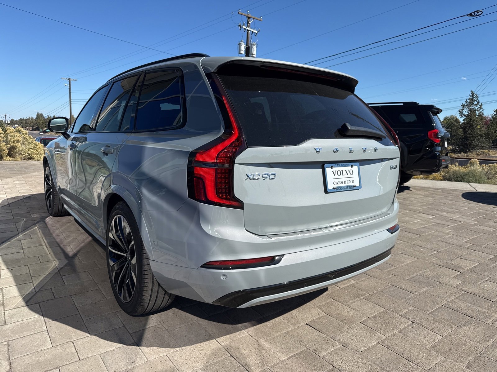 New 2026 Volvo XC90 B6 Ultra w/ Protection Package Premier image 3