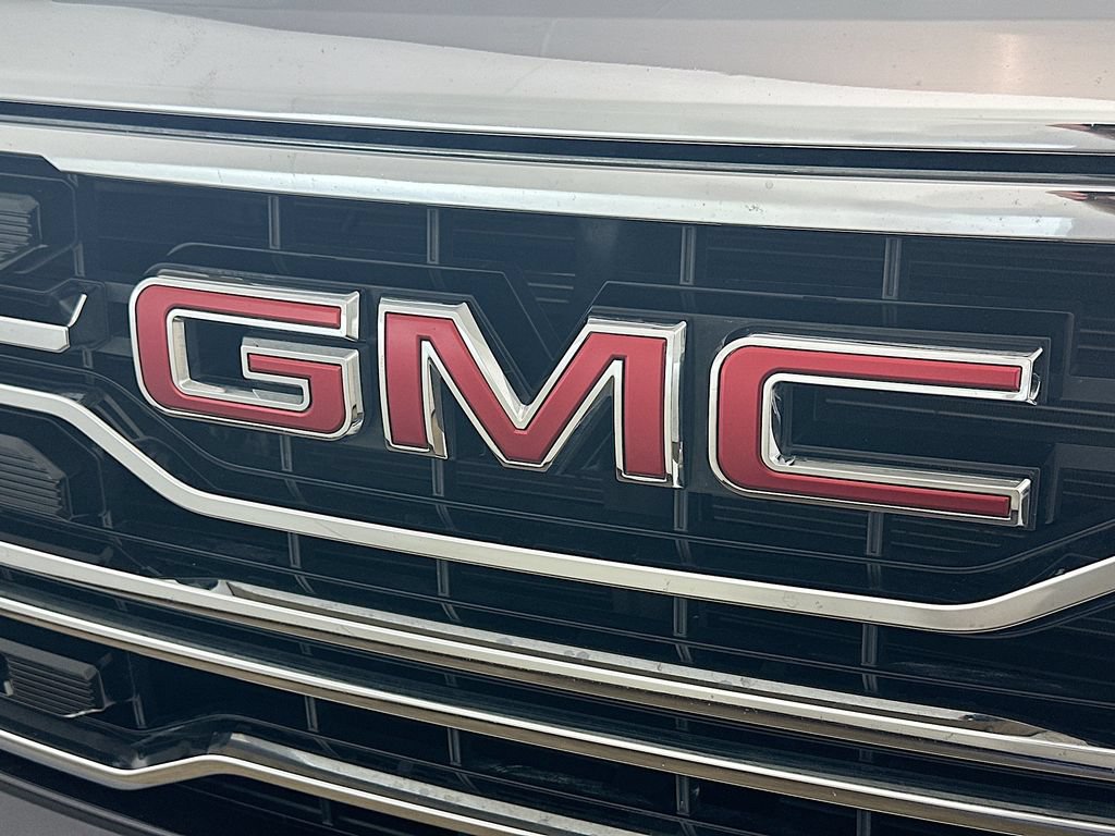 Used 2025 GMC Sierra 1500 SLT AWD/4WD image 29