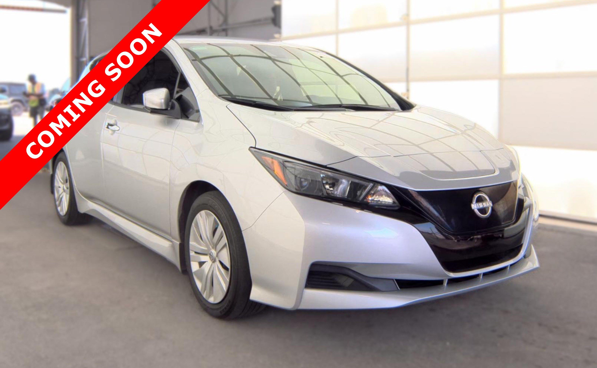 Used 2025 Nissan Leaf S FWD image 3