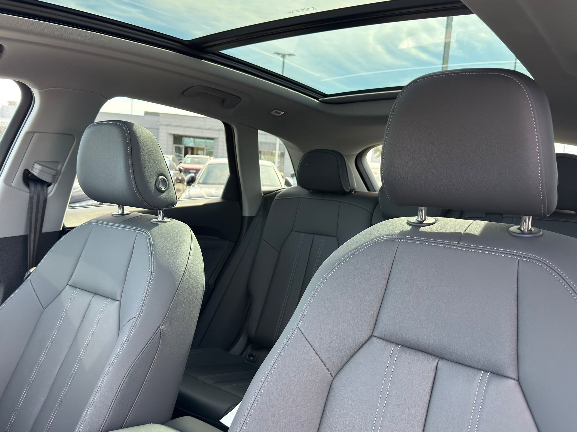 Certified 2025 Audi Q5 Premium w/ Convenience Package image 8