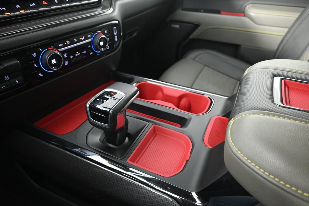 Used 2022 Chevrolet Silverado 1500 ZR2 image 32