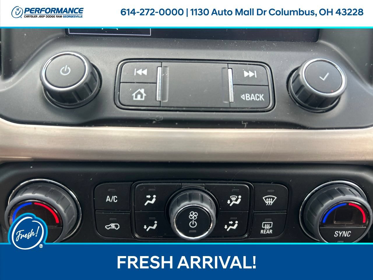 Used 2023 GMC Acadia Denali AWD/4WD image 23