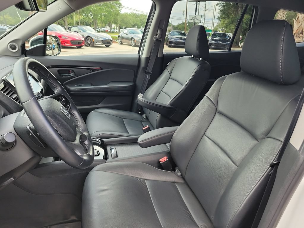 Used 2021 Honda Pilot Touring image 19