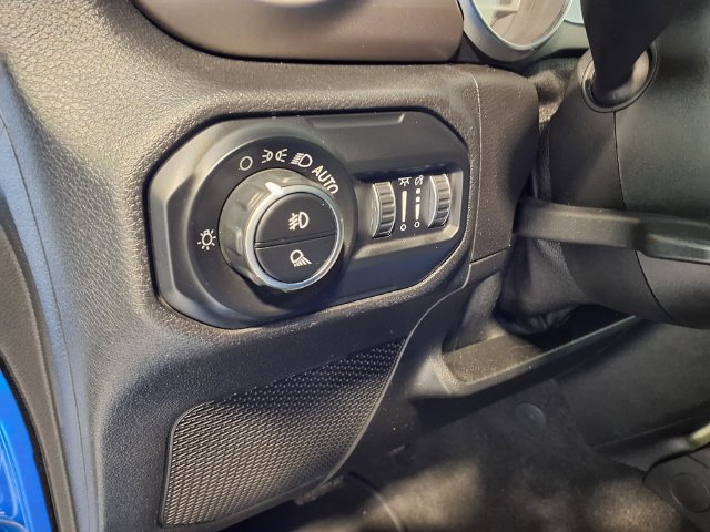 Used 2021 Jeep Gladiator Sport AWD/4WD image 22