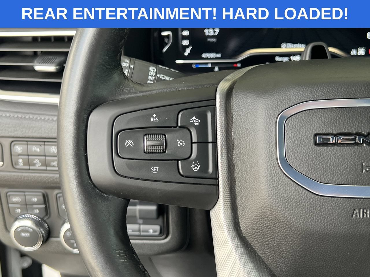 Used 2024 GMC Yukon Denali w/ Advanced Technology Package AWD/4WD image 11
